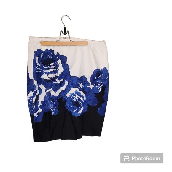 Cato Dresses & Skirts - Cato blue, white, and black floral skirt. Size 12. White liner & fastens…